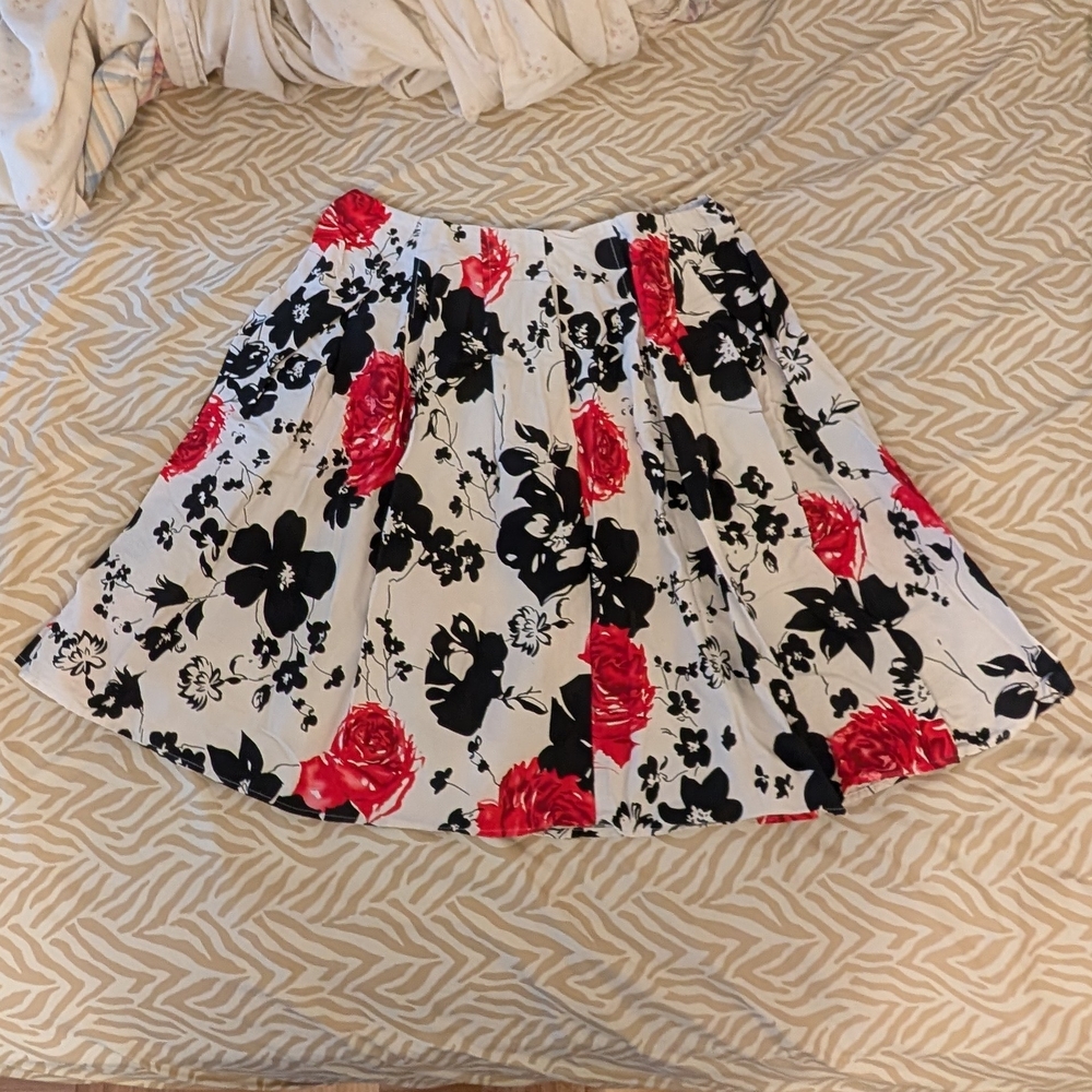 Floral Women's Skirt - Red and Black on White